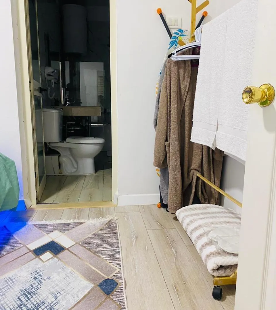 Apis Romeo Apartament コルチャ アパート