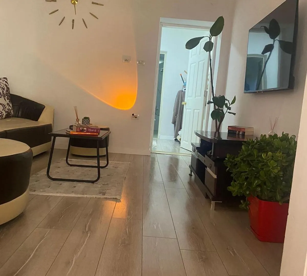 アパート Apis Romeo Apartament コルチャ